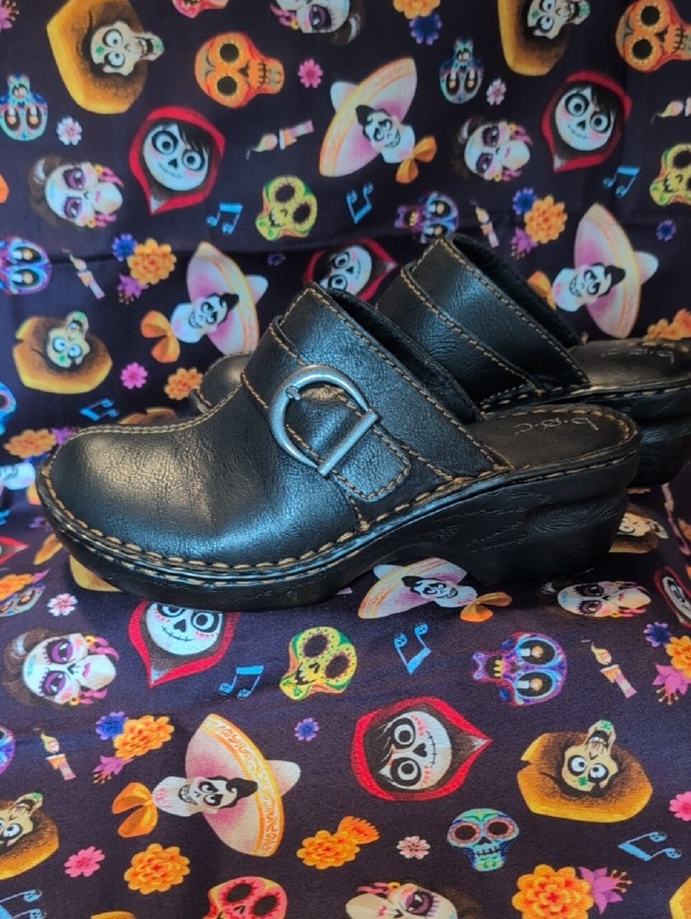 b.o.c. Ladies Brown Slip-On Clogs with Buckle Detail - Picture 3 of 8